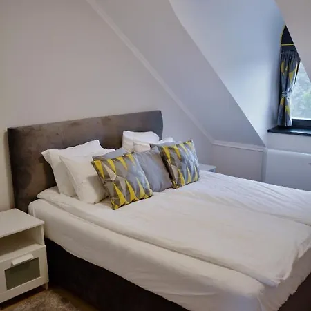 Katzer Guest house *
